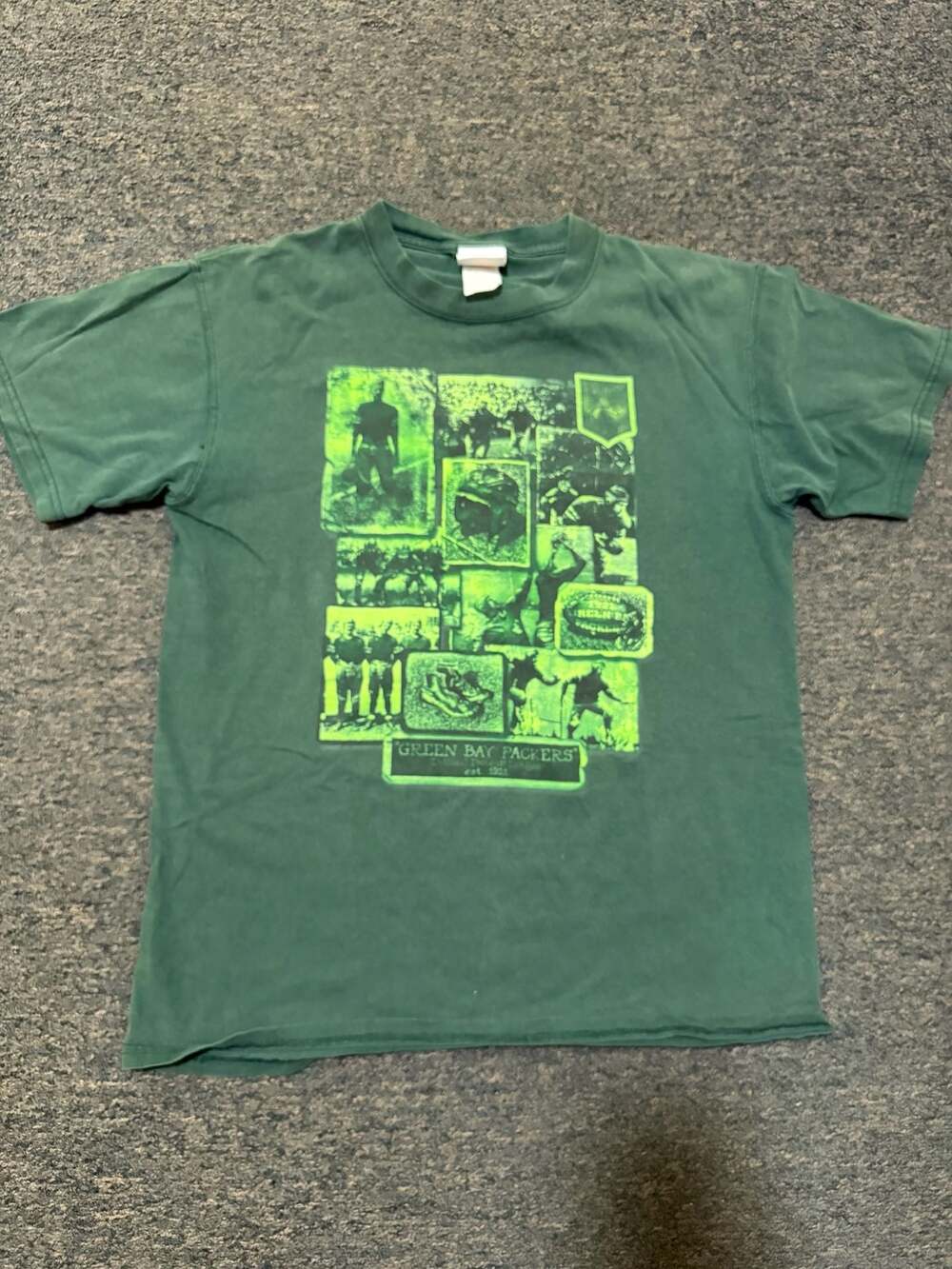 NFL Green Bay Packers Vintage Collage Graphic T-Shirt Green
